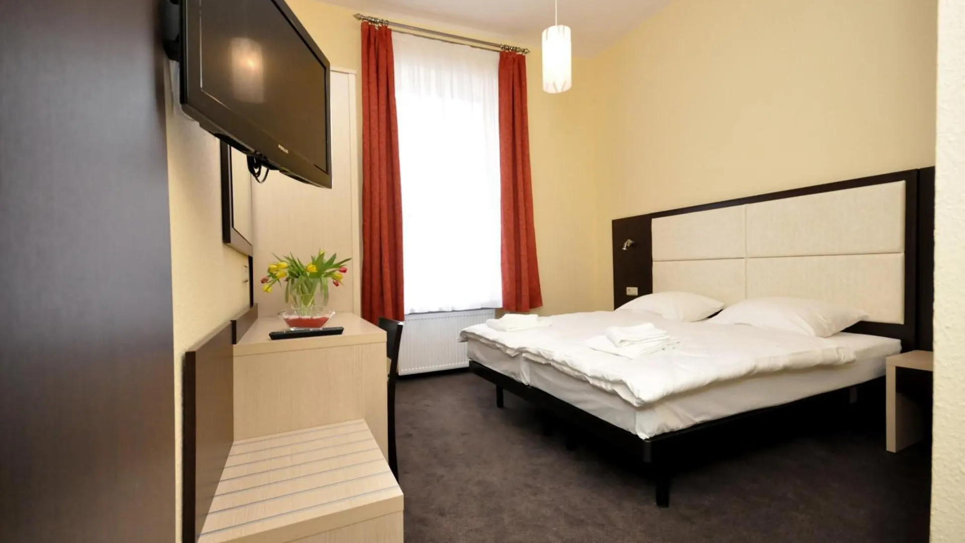 ***  Hotel Bova Frankfurt am Main Germany