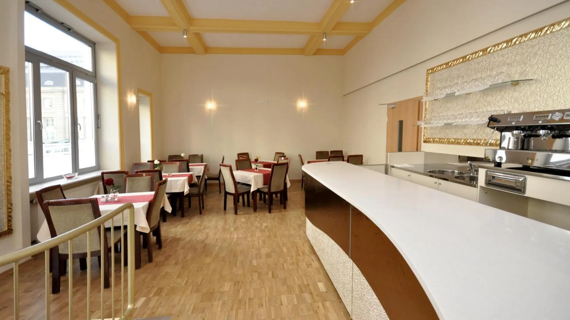 Hotel Bova Frankfurt nad Mohanem